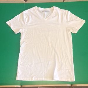 Nordstrom Rack White Vneck T shirt.